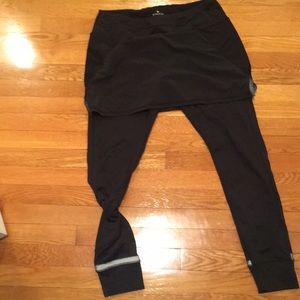 Athleta winter running skort with long leggings